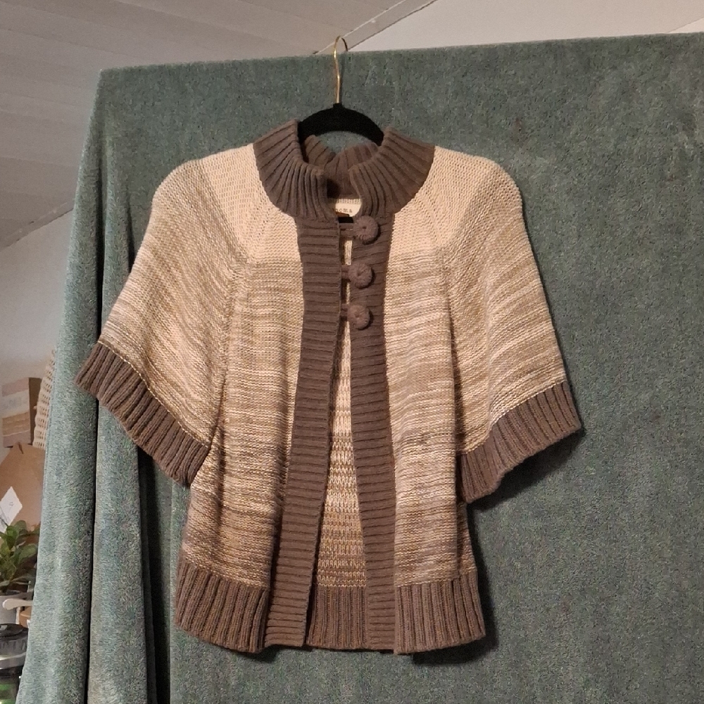 Women's Grey and Cream Sweater
